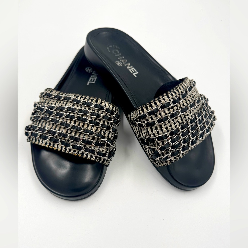 Chanel slide 💓